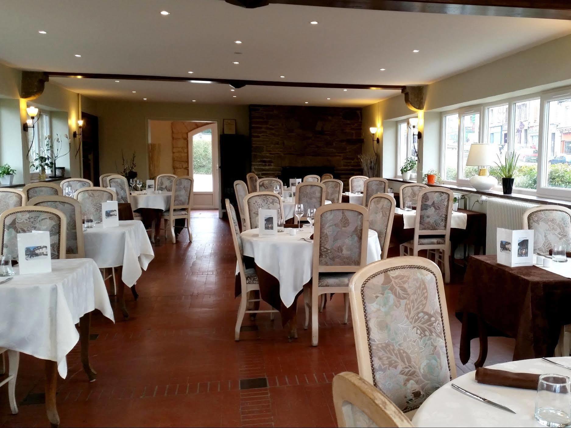 Logis Hotel Le Relais De La Poste Restaurant Le Fil Du Temps Thury-Harcourt-le-Hom Exterior photo